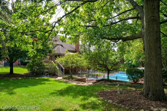 68367 Copperwood Drive, Washington Township, MI 48095
