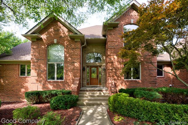 68367 Copperwood Drive, Washington Township, MI 48095