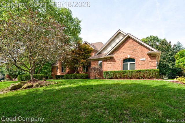 68367 Copperwood Drive, Washington Township, MI 48095