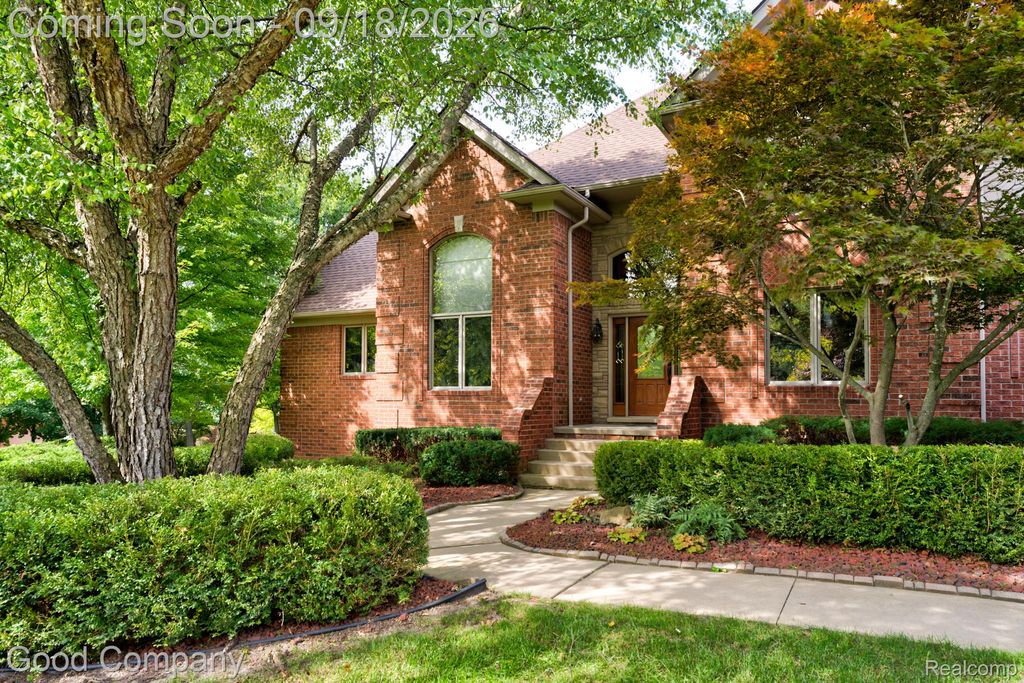 68367 Copperwood Drive, Washington Township, MI 48095