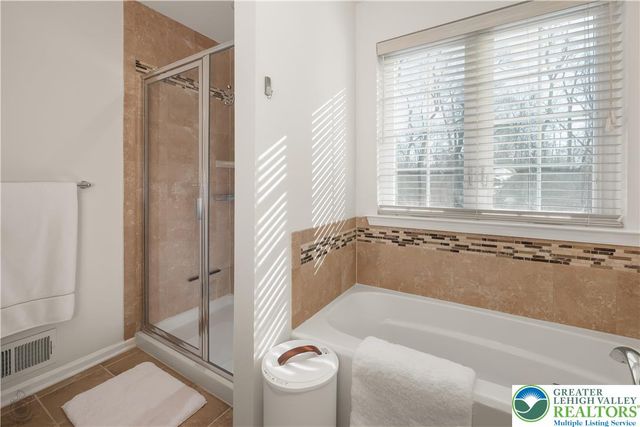 4476 Lenni Circle, Emmaus Boro, PA 18049