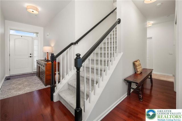 4476 Lenni Circle, Emmaus Boro, PA 18049