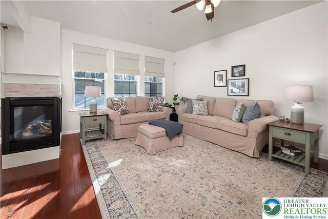 4476 Lenni Circle, Emmaus Boro, PA 18049