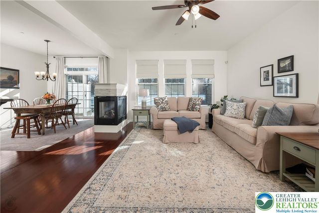 4476 Lenni Circle, Emmaus Boro, PA 18049