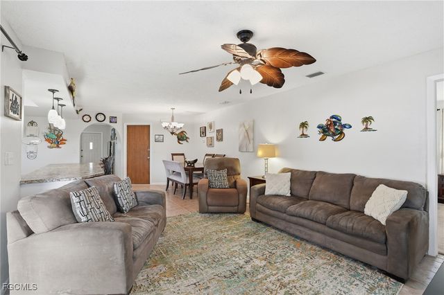 1411 NE 19th TER, Cape Coral, FL 33909