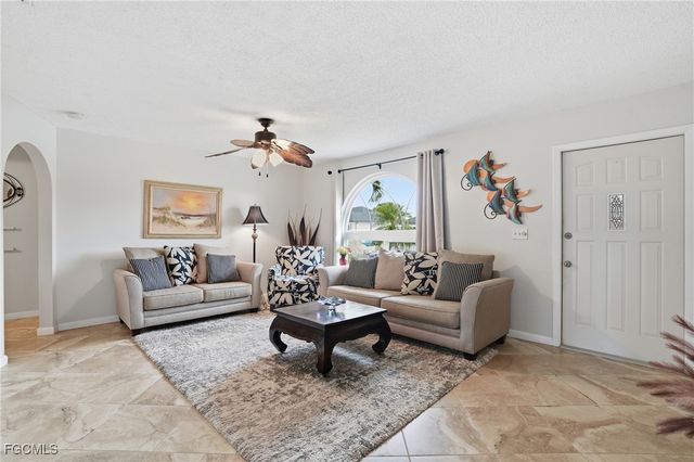 1411 NE 19th TER, Cape Coral, FL 33909