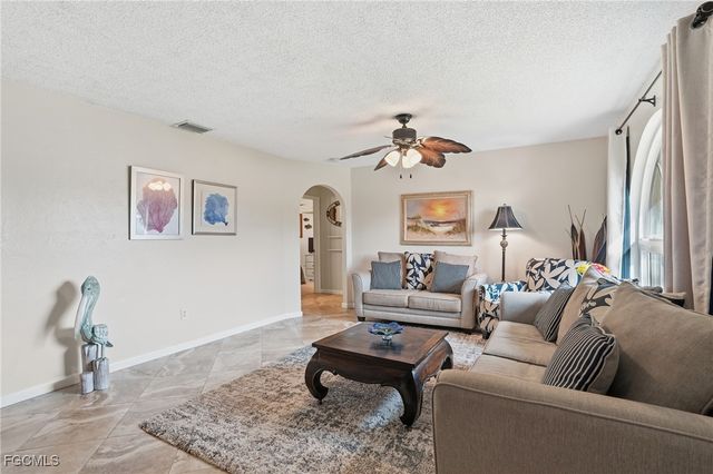 1411 NE 19th TER, Cape Coral, FL 33909