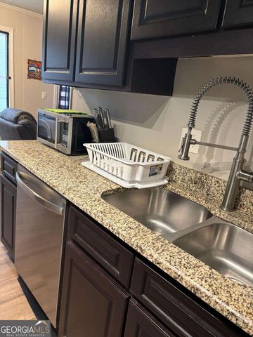 6354 Shannon Parkway 30E, Union City, GA 30291