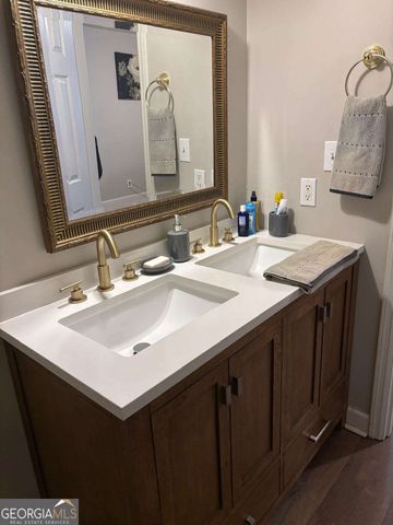 6354 Shannon Parkway 30E, Union City, GA 30291