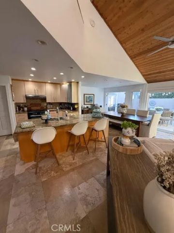 377 MAGNOLIA Drive, Laguna Beach, CA 92651