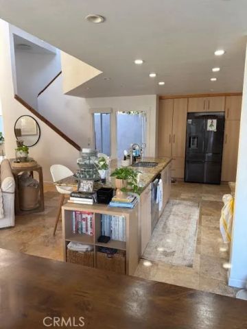 377 MAGNOLIA Drive, Laguna Beach, CA 92651