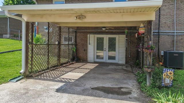 208 Auburn Avenue, Somerset, KY 42503