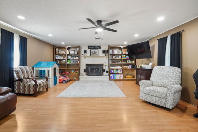 208 Auburn Avenue, Somerset, KY 42503