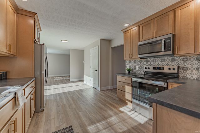 315 Brookview Drive, Evansville, IN 47711