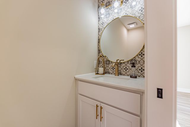 315 Brookview Drive, Evansville, IN 47711