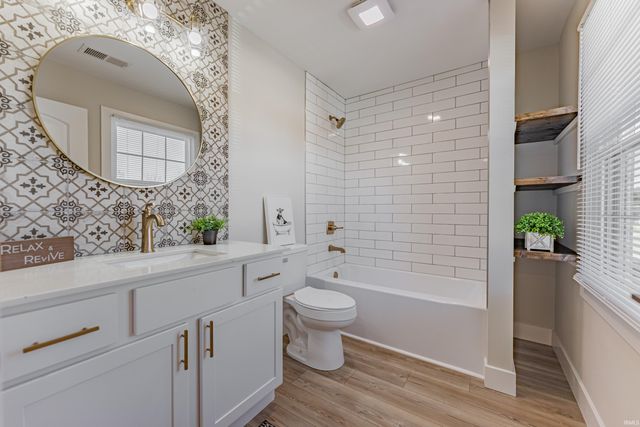 315 Brookview Drive, Evansville, IN 47711