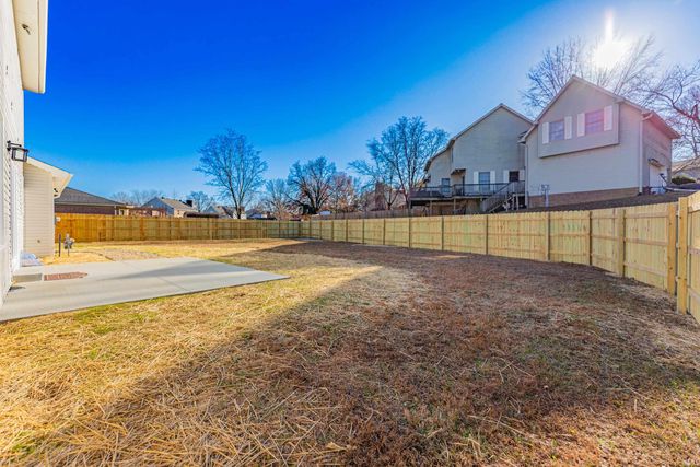 315 Brookview Drive, Evansville, IN 47711