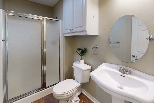 4203 Golden Eagle Dr Drive, Bryan, TX 77808