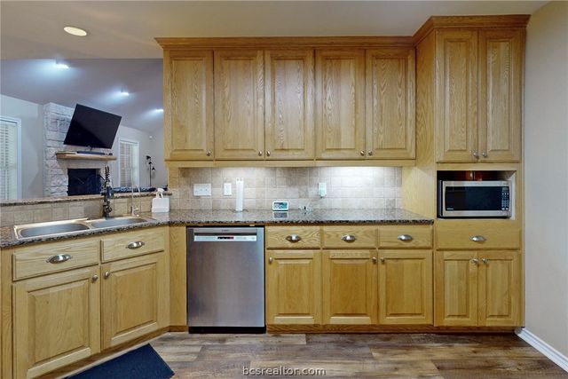 4203 Golden Eagle Dr Drive, Bryan, TX 77808