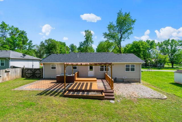 502 W Mill Street, Ash Grove, MO 65604