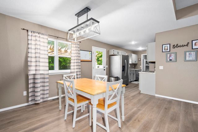 502 W Mill Street, Ash Grove, MO 65604