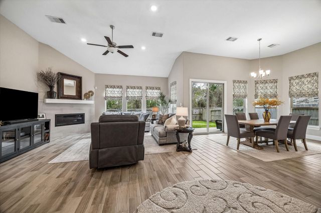 5918 Vineyard Creek Lane, Porter, TX 77365