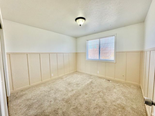 3519 S TOOLSON DR, Magna, UT 84044