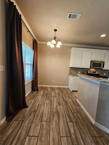 604 NE Ave E Place, Andrews, TX 79714