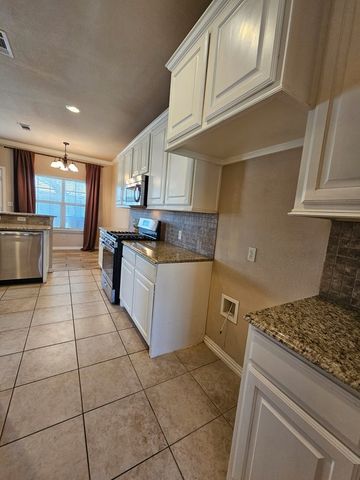 604 NE Ave E Place, Andrews, TX 79714