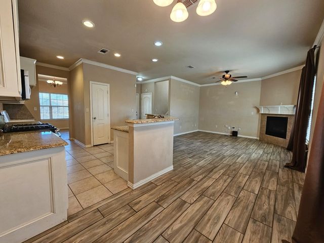 604 NE Ave E Place, Andrews, TX 79714