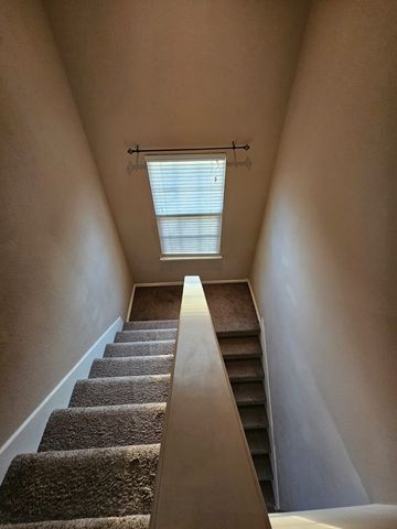 604 NE Ave E Place, Andrews, TX 79714