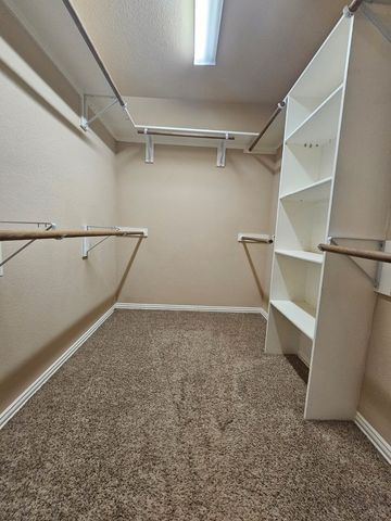 604 NE Ave E Place, Andrews, TX 79714