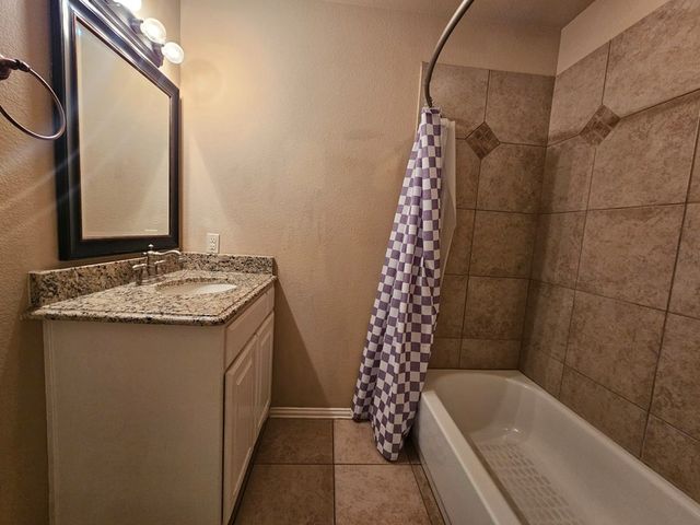 604 NE Ave E Place, Andrews, TX 79714