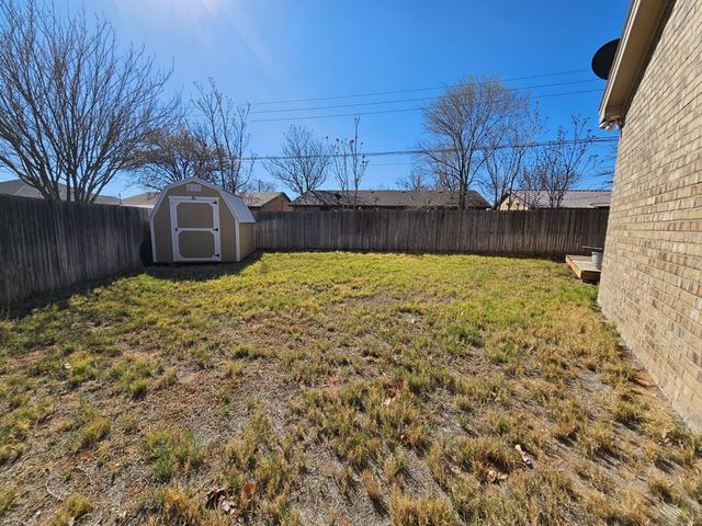 604 NE Ave E Place, Andrews, TX 79714