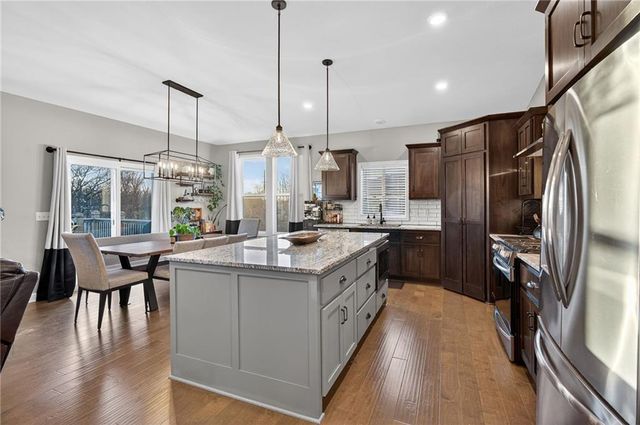 3213 SE Mill Creek Lane, Lee's Summit, MO 64063