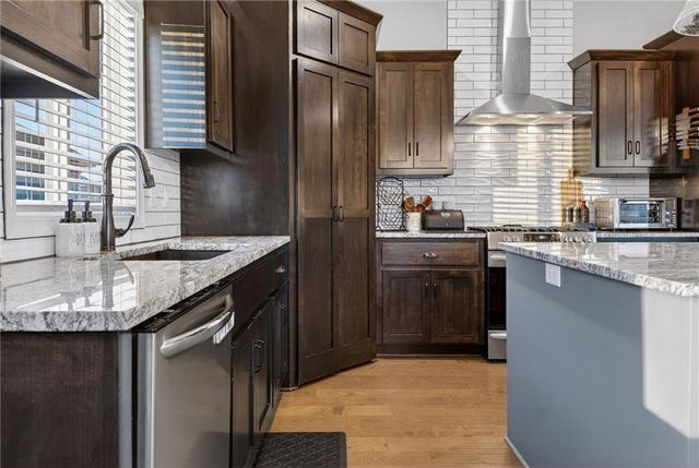 3213 SE Mill Creek Lane, Lee's Summit, MO 64063