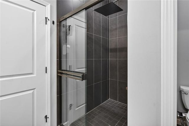 3213 SE Mill Creek Lane, Lee's Summit, MO 64063