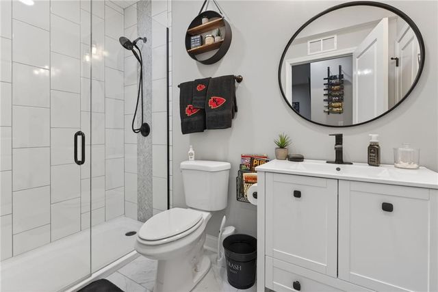 3213 SE Mill Creek Lane, Lee's Summit, MO 64063