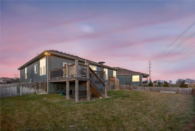 3213 SE Mill Creek Lane, Lee's Summit, MO 64063