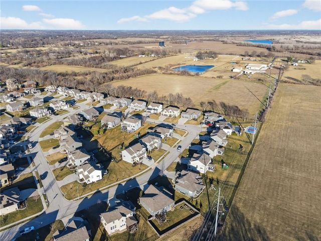 3213 SE Mill Creek Lane, Lee's Summit, MO 64063