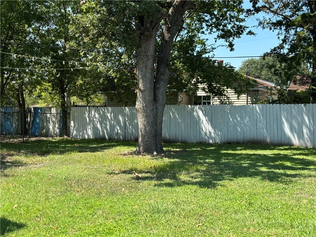 400 Oak Street, Bryan, TX 77801 — photo 5