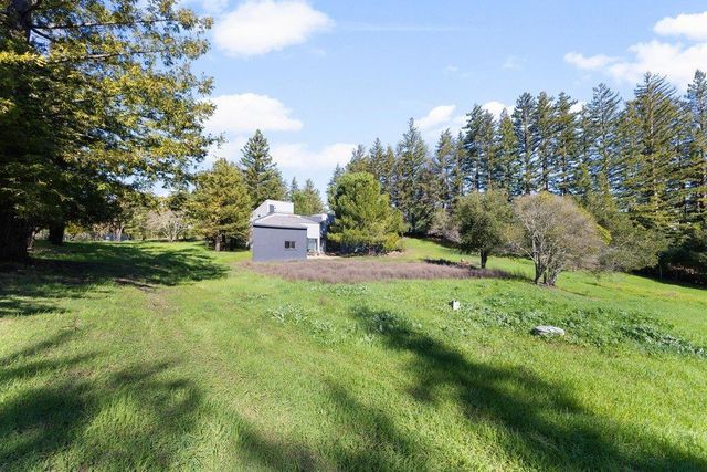 27600 Altamont Road, Los Altos Hills, CA 94022