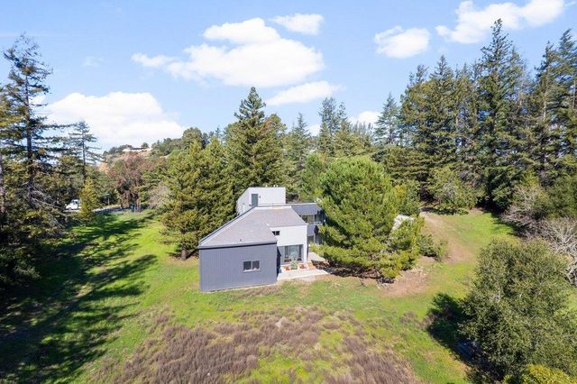 27600 Altamont Road, Los Altos Hills, CA 94022