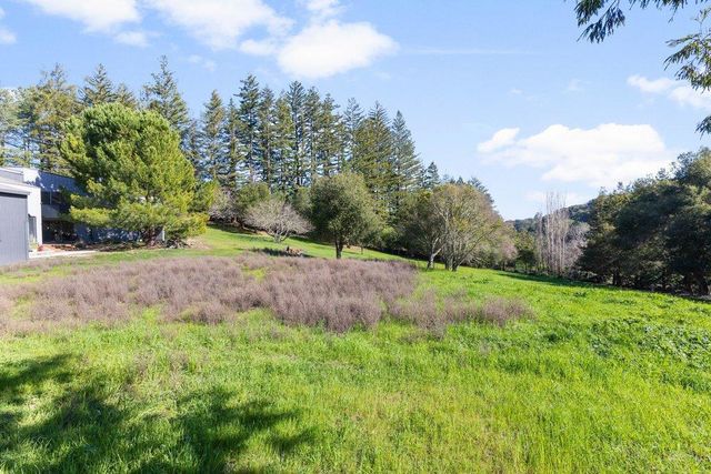 27600 Altamont Road, Los Altos Hills, CA 94022