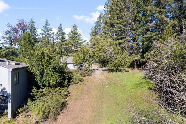27600 Altamont Road, Los Altos Hills, CA 94022