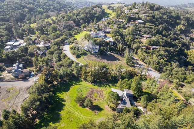 27600 Altamont Road, Los Altos Hills, CA 94022