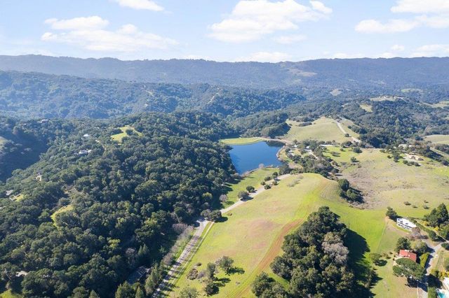 27600 Altamont Road, Los Altos Hills, CA 94022