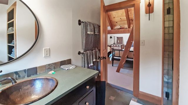 3215 Old Turnpike Road, Mount Holly, VT 05758