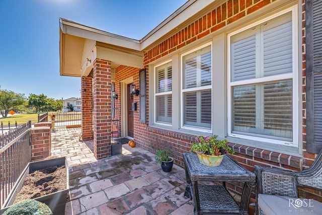 423 S Washington Drive, San Angelo, TX 76901