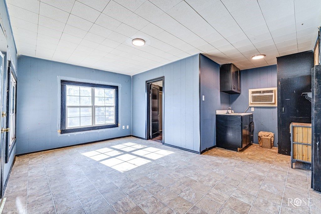 Image 26 of property listing at 423 S Washington Drive, San Angelo, TX 76901